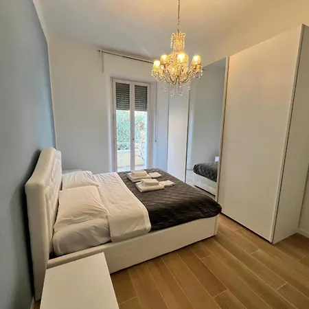 Apartment Bocconi House Milan